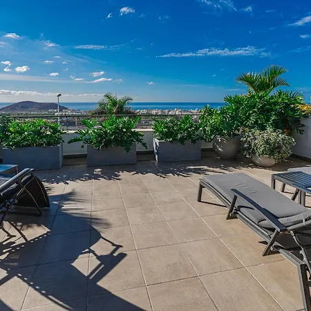 Laurel With Heated Pool Villa